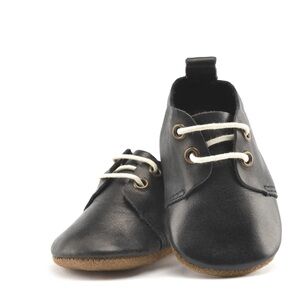 - Piper Finn Low Top Oxfords